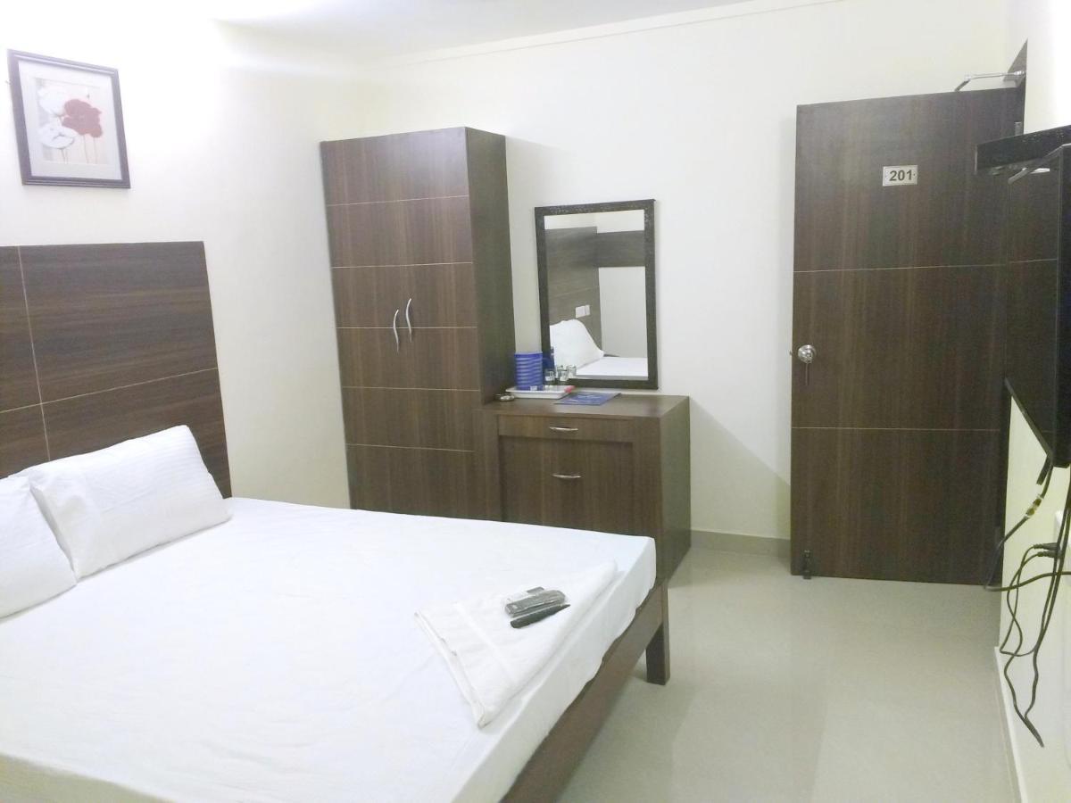 Hotel Amrita Mogappair Τσενάι Εξωτερικό φωτογραφία